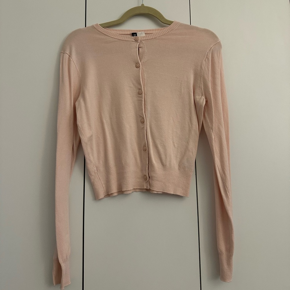 H&M Pink buttoned cardigan sweater